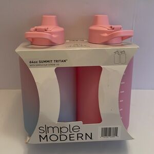 Simple Modern 64 oz. Summit Tritan plastic set of 2, with simple flip straw lid